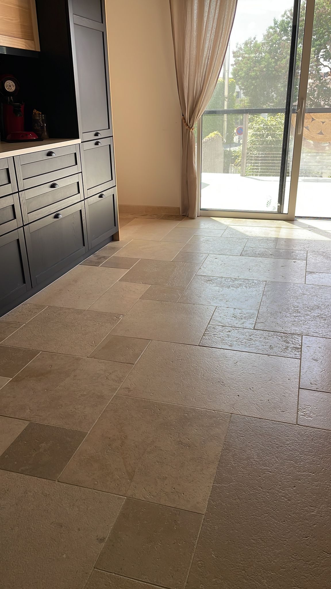 Détail pose pierre naturelle